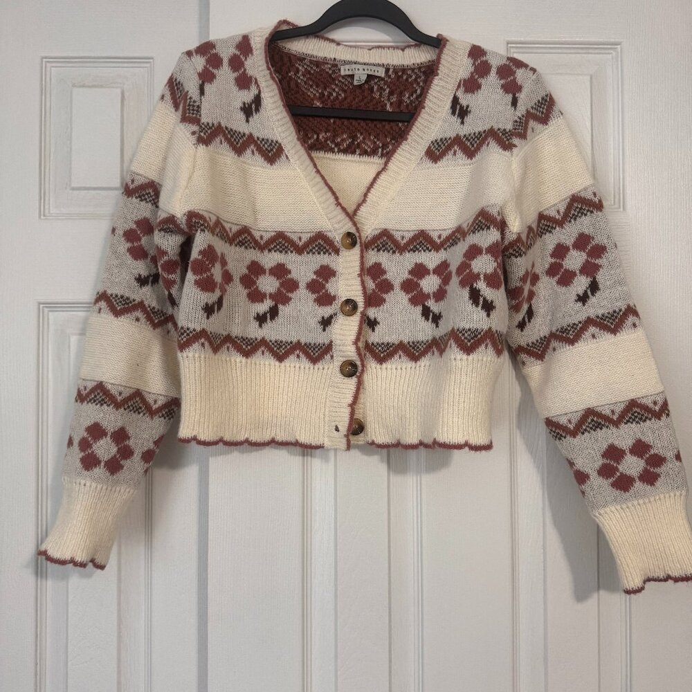 Fitted Seasonal Cardigan
